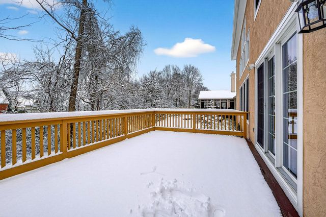 8159 Winchcombe Drive, Dublin, OH 43016