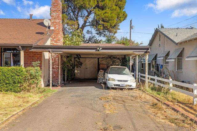 213 Palm Ave, Modesto, CA 95350