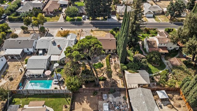 213 Palm Ave, Modesto, CA 95350