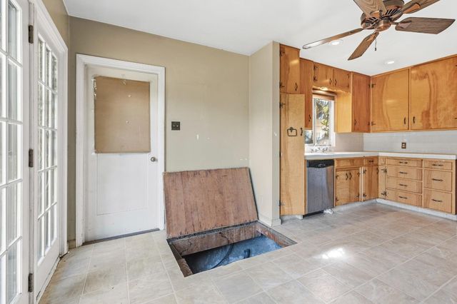 213 Palm Ave, Modesto, CA 95350