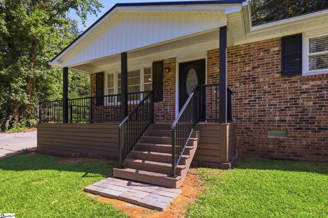 30 Dogwood Drive, Travelers Rest, SC 29690