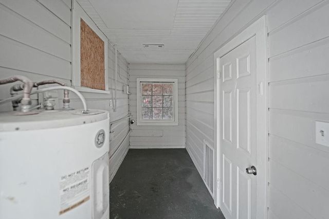 214 E 1st Street, Deer Park, TX 77536