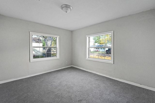 214 E 1st Street, Deer Park, TX 77536