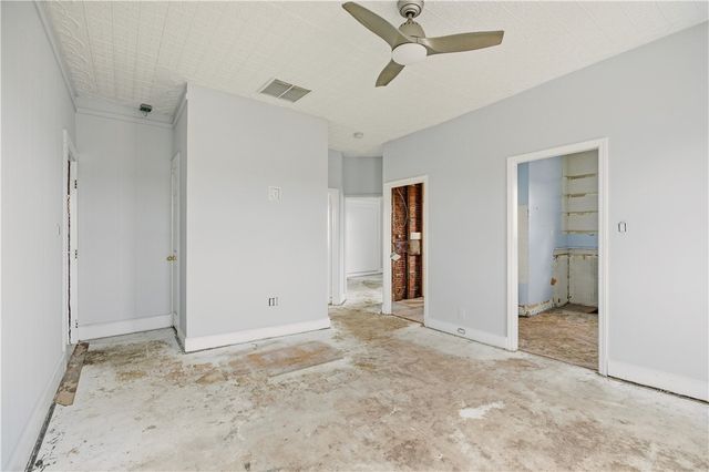 42 Main Road, Tiverton, RI 02878