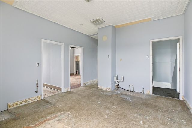 42 Main Road, Tiverton, RI 02878