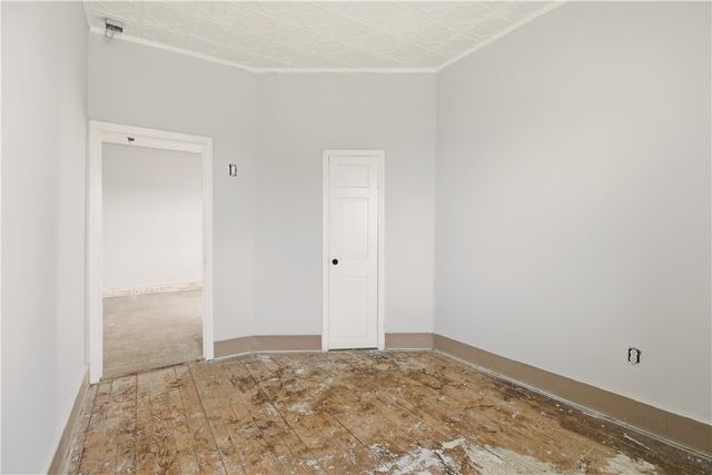 42 Main Road, Tiverton, RI 02878