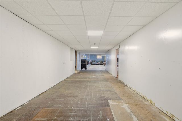 42 Main Road, Tiverton, RI 02878