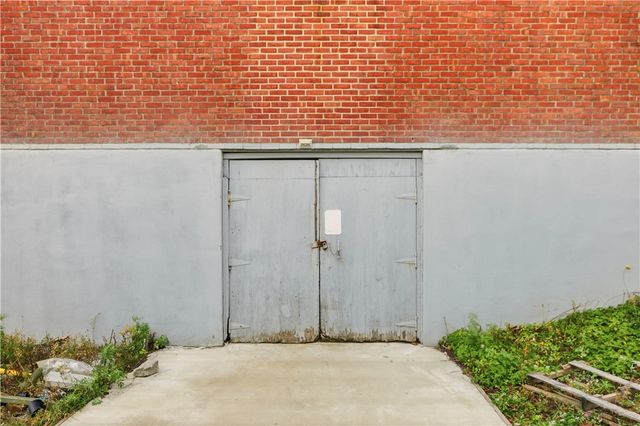 42 Main Road, Tiverton, RI 02878