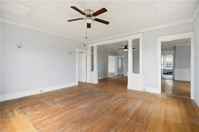 42 Main Road, Tiverton, RI 02878