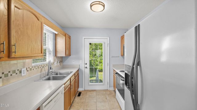 1743 Willa Pl Drive, Kernersville, NC 27284