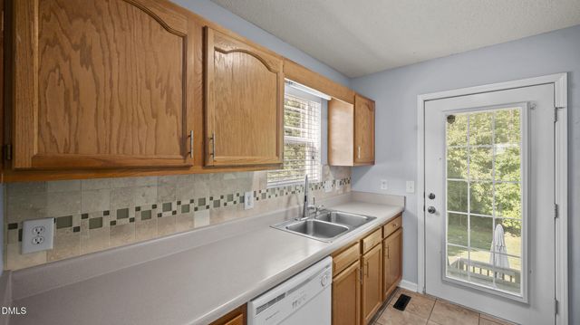 1743 Willa Pl Drive, Kernersville, NC 27284