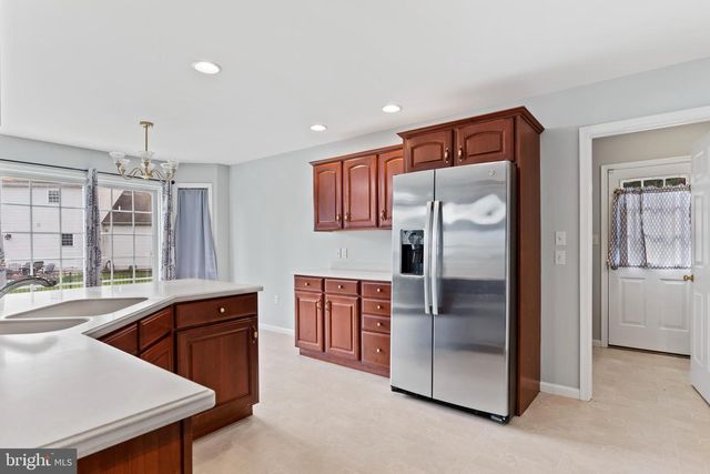 271 RED HAVEN RD, Palmyra, PA 17078