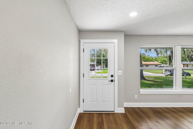7474 DEEPWOOD Drive N, Jacksonville, FL 32244