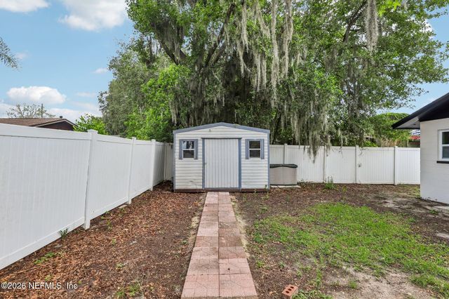 7474 DEEPWOOD Drive N, Jacksonville, FL 32244