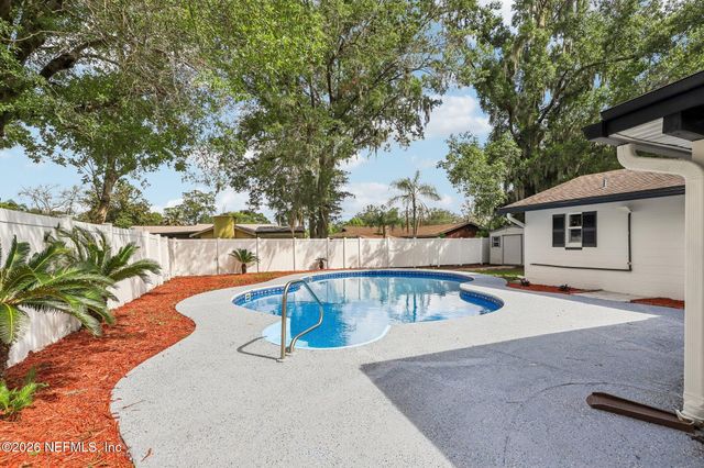 7474 DEEPWOOD Drive N, Jacksonville, FL 32244
