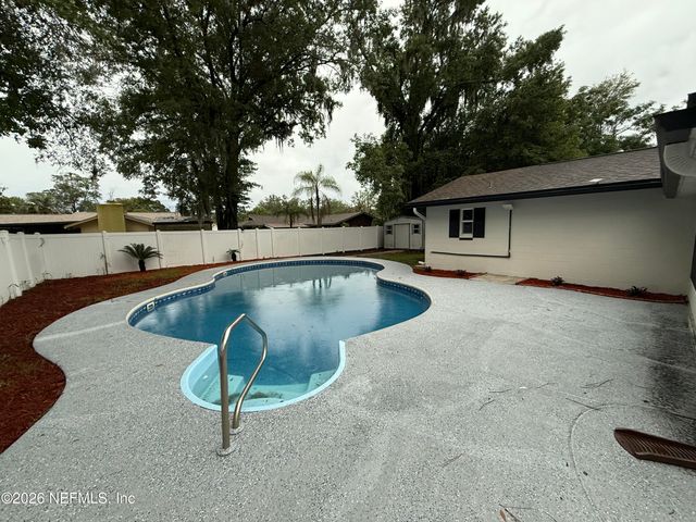 7474 DEEPWOOD Drive N, Jacksonville, FL 32244