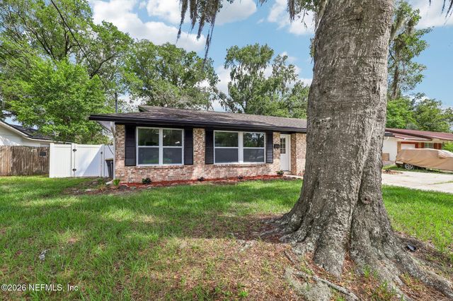 7474 DEEPWOOD Drive N, Jacksonville, FL 32244