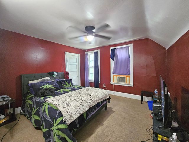 2614 McKinley Avenue, Davenport, IA 52802