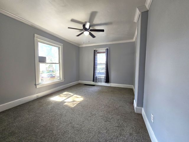 2614 McKinley Avenue, Davenport, IA 52802