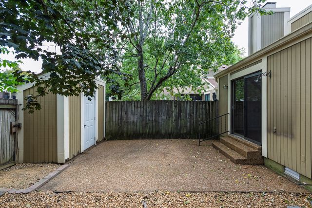852 Todd Preis Dr, Nashville, TN 37221