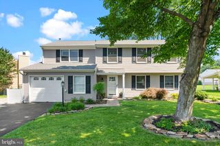 249 BERNICK DR, Langhorne, PA 19047