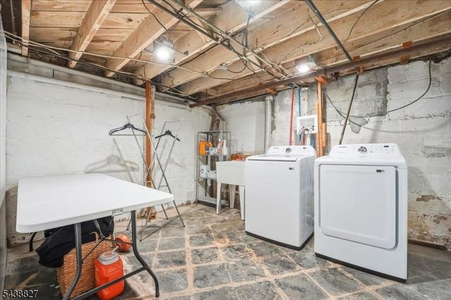 34 Livingston Ave, Kearny Town, NJ 07032