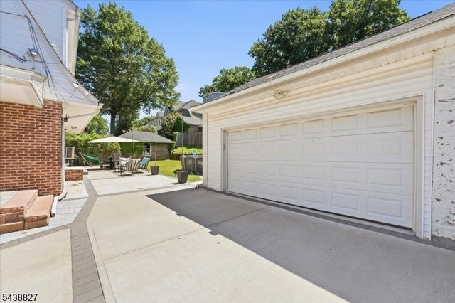 34 Livingston Ave, Kearny Town, NJ 07032