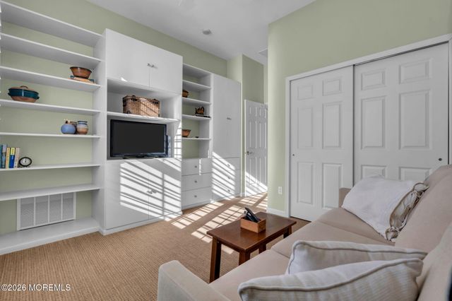 35 Muirfield Road, Jackson, NJ 08527