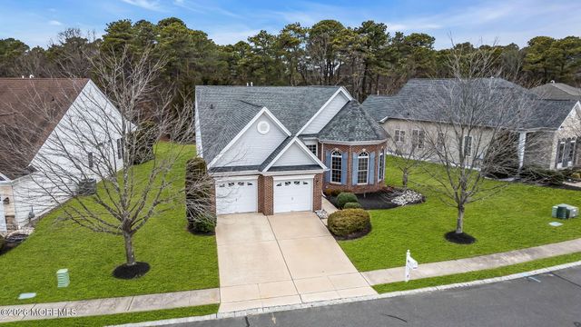 35 Muirfield Road, Jackson, NJ 08527