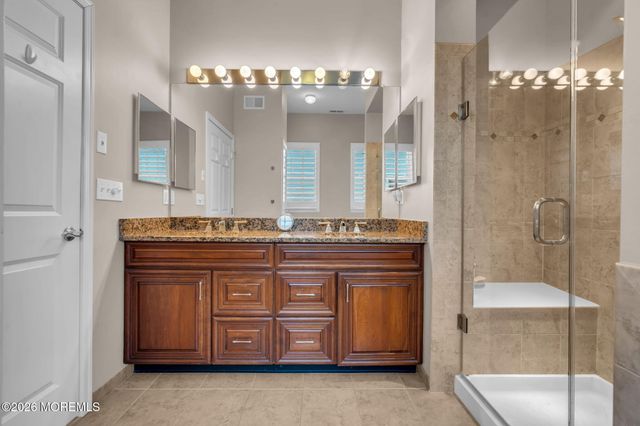 35 Muirfield Road, Jackson, NJ 08527