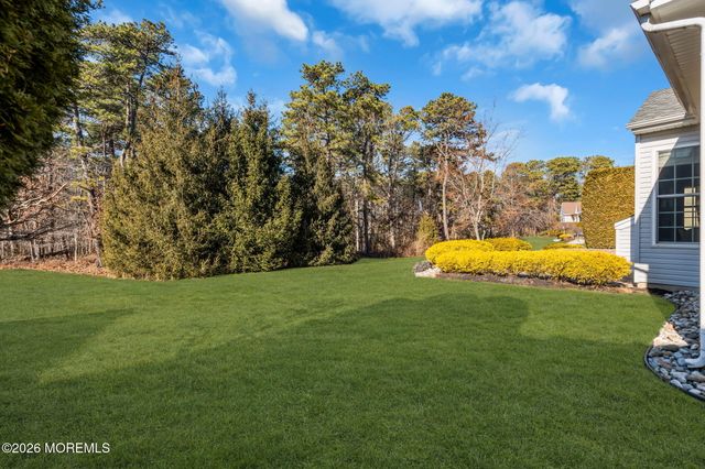 35 Muirfield Road, Jackson, NJ 08527