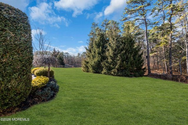 35 Muirfield Road, Jackson, NJ 08527