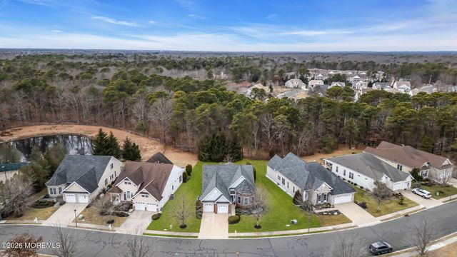 35 Muirfield Road, Jackson, NJ 08527