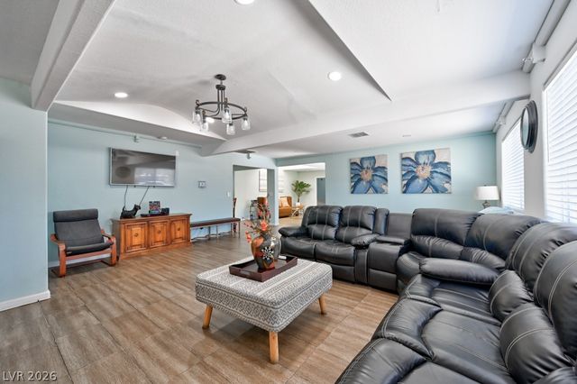 706 Lacy Lane, Las Vegas, NV 89107