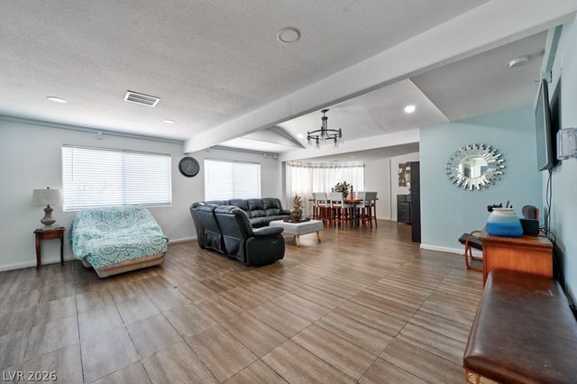 706 Lacy Lane, Las Vegas, NV 89107
