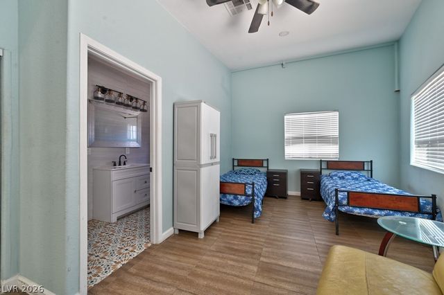 706 Lacy Lane, Las Vegas, NV 89107
