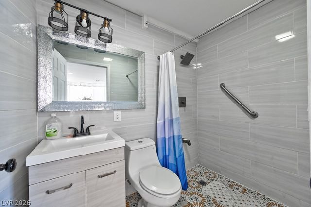 706 Lacy Lane, Las Vegas, NV 89107