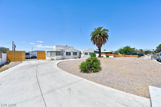 706 Lacy Lane, Las Vegas, NV 89107
