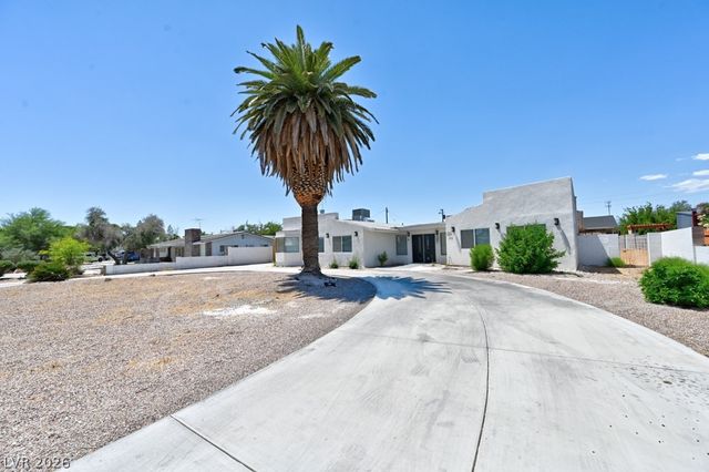 706 Lacy Lane, Las Vegas, NV 89107