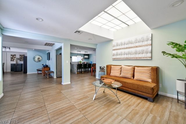 706 Lacy Lane, Las Vegas, NV 89107