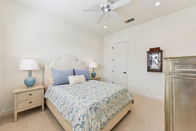 208 Neville Wood CT, Austin, TX 78738