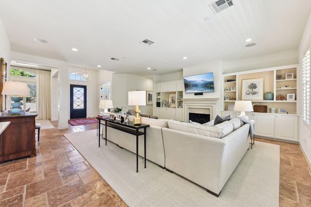 208 Neville Wood CT, Austin, TX 78738