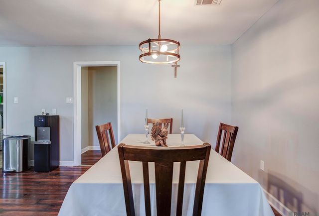 10333 John Savoy Rd, St Amant, LA 70774