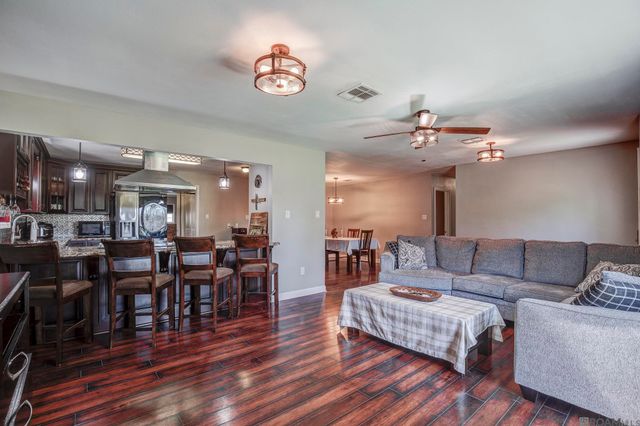 10333 John Savoy Rd, St Amant, LA 70774