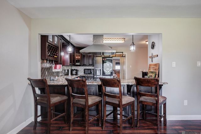 10333 John Savoy Rd, St Amant, LA 70774