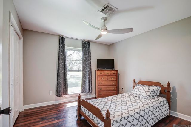 10333 John Savoy Rd, St Amant, LA 70774