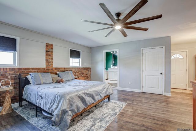 10333 John Savoy Rd, St Amant, LA 70774