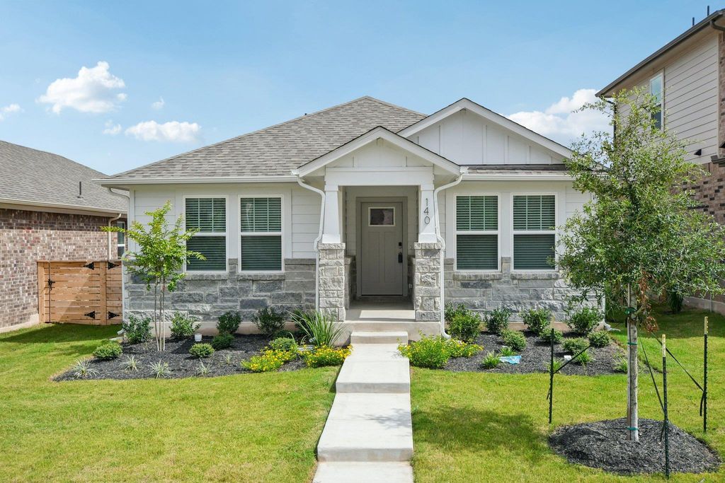 140 Zinnia LN, Hutto, TX 78634