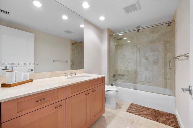 6000 Island Blvd 2406, Aventura, FL 33160