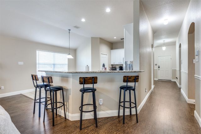 13729 Village Vista Drive, Fort Worth, TX 76052